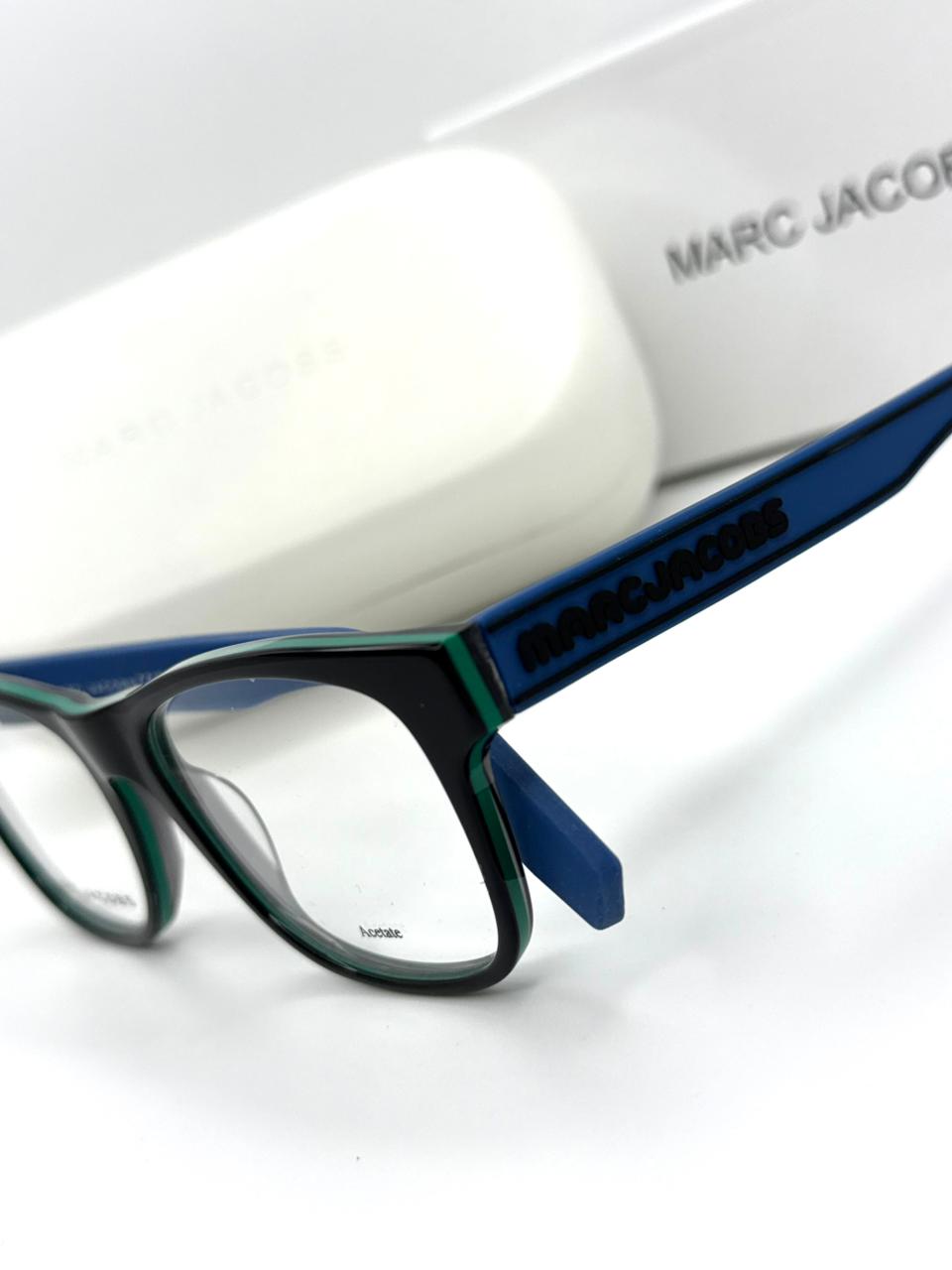 MARC JACOBS | T017