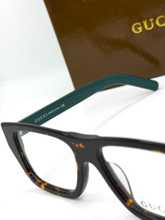 GUCCI | T04