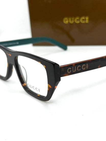 GUCCI | T04