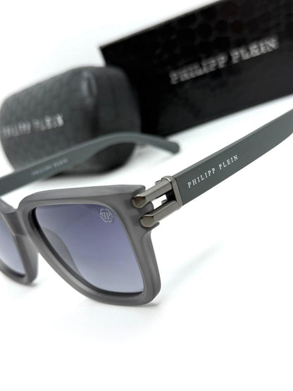 PHILIPP PLIEN | T08