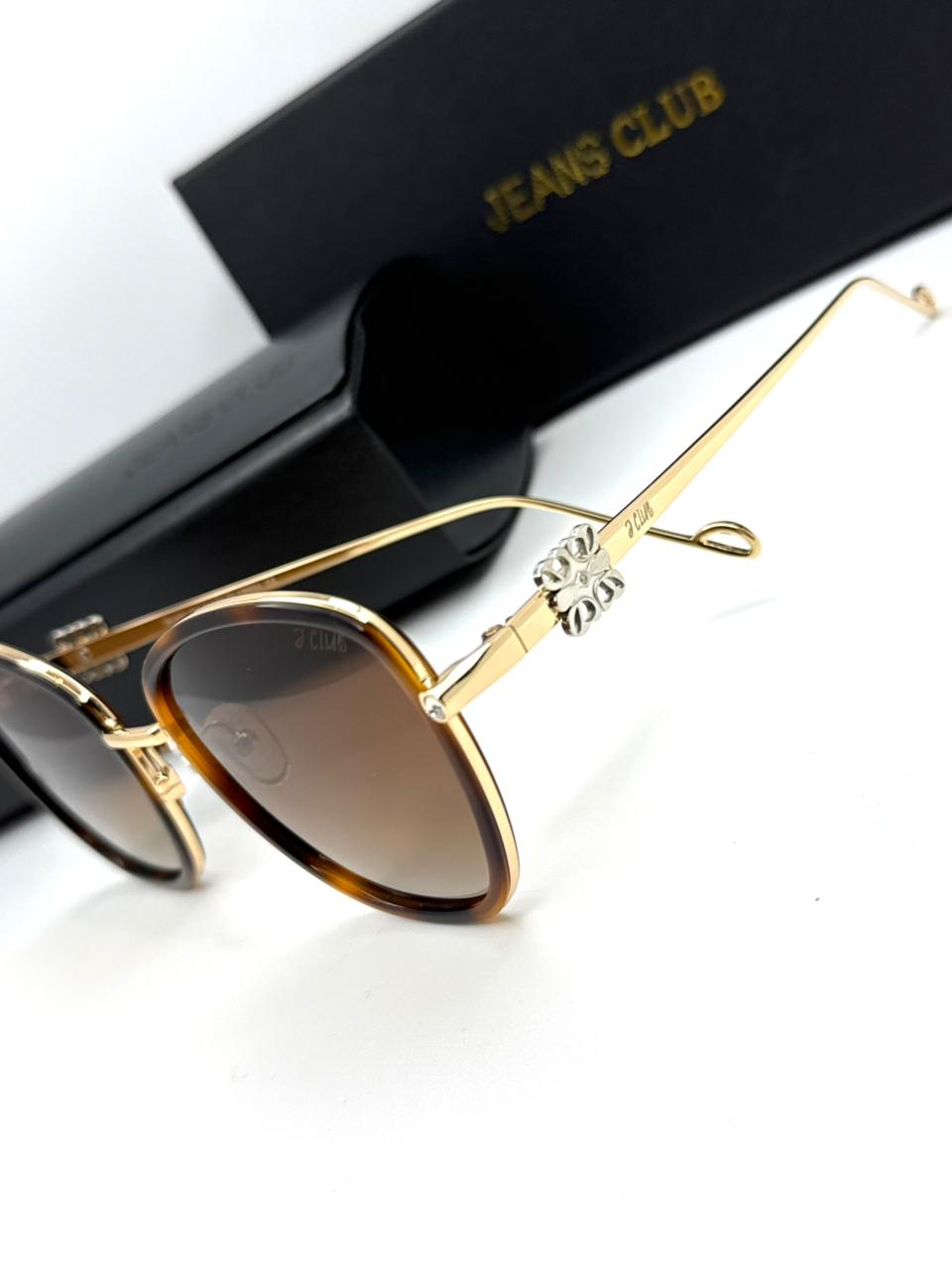 J.CLUB | T042